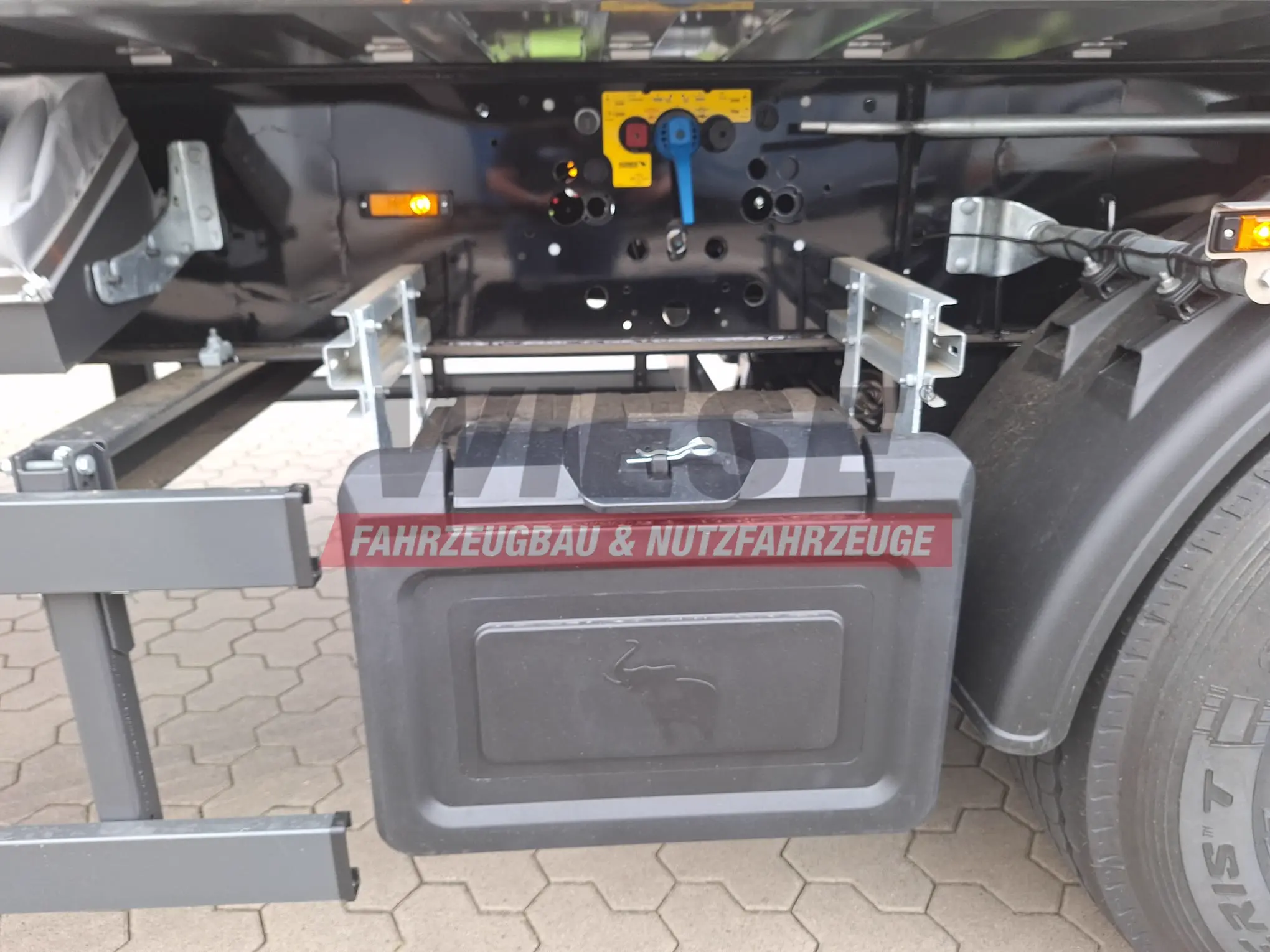 Schmitz Cargobull Kipper 52m³ mit gekröpftem Chassis