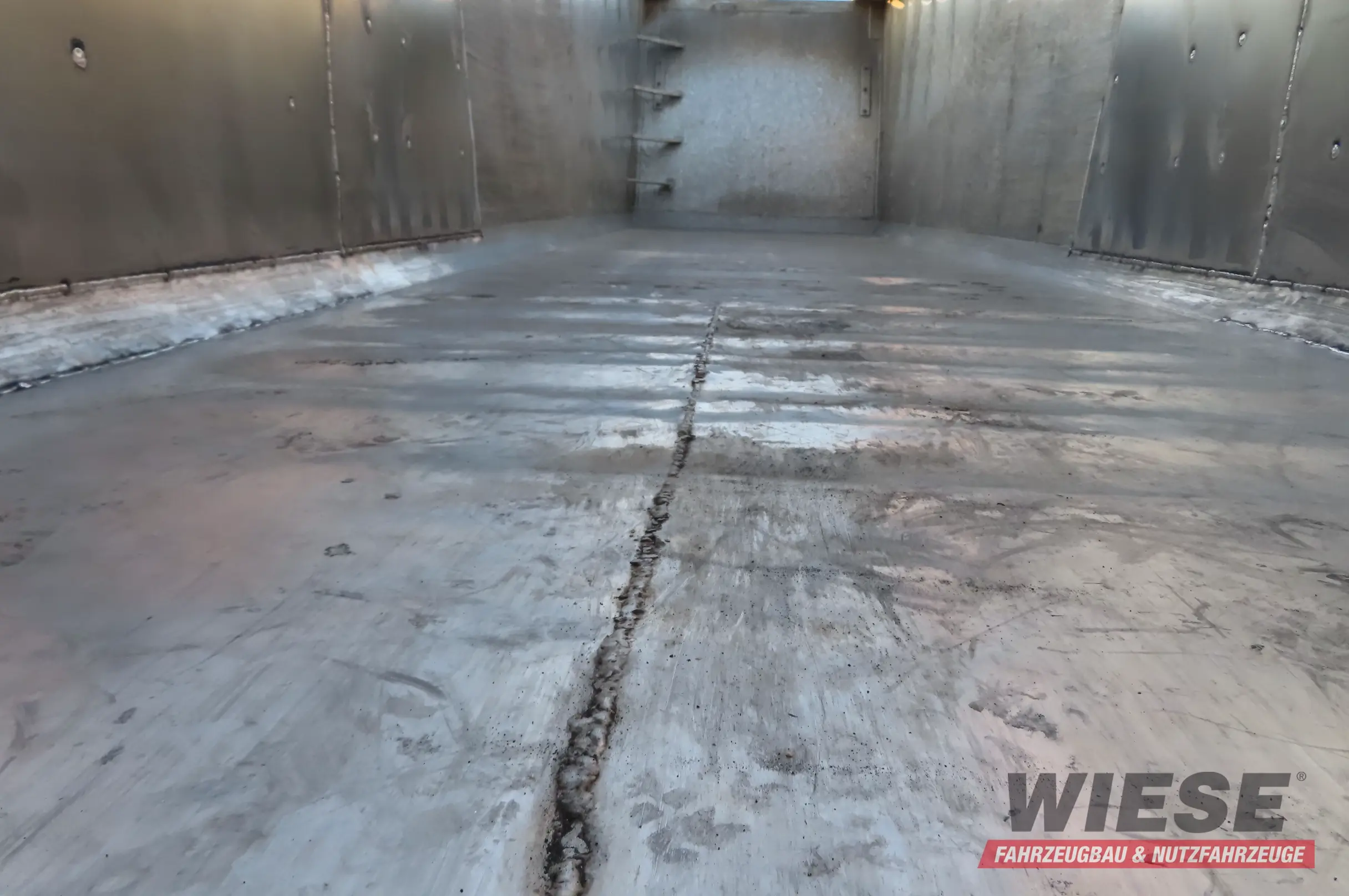 Benalu Benalu Kipper Landliner 50m³