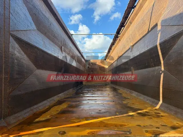 Kempf SKM 35/3 Großraummulde für Schrott 85m³