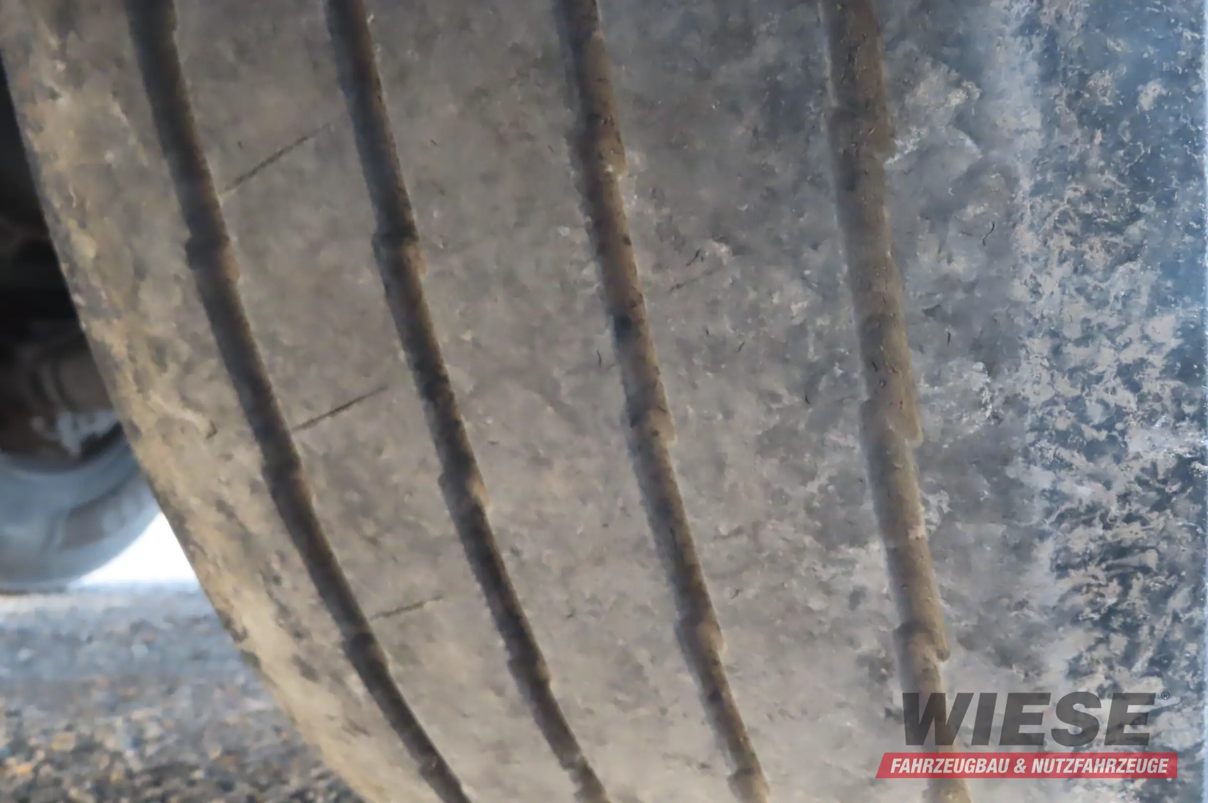 Benalu Benalu Kipper Landliner 50m³