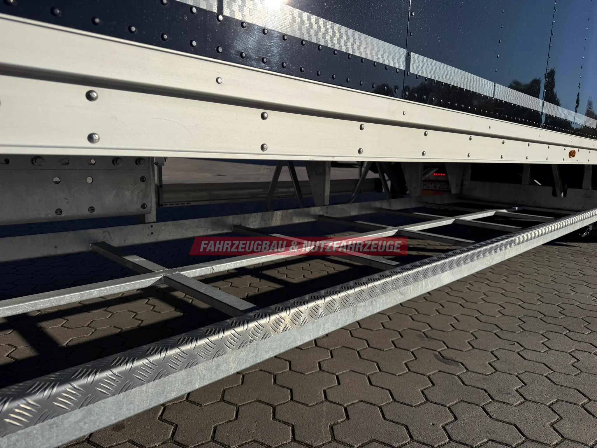 Talson Mega Kofferauflieger 99m³