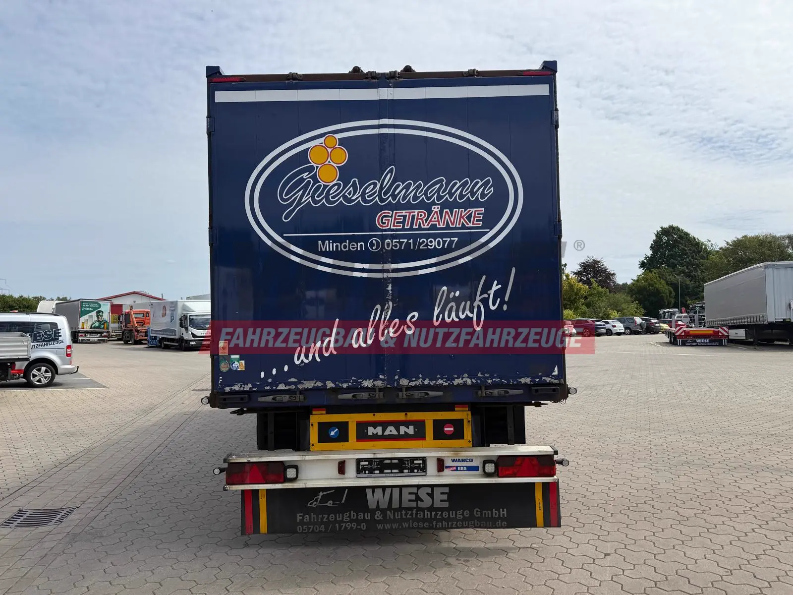 MAN TGA Schwenkwand-Getränkeaufbau incl. Anhänger