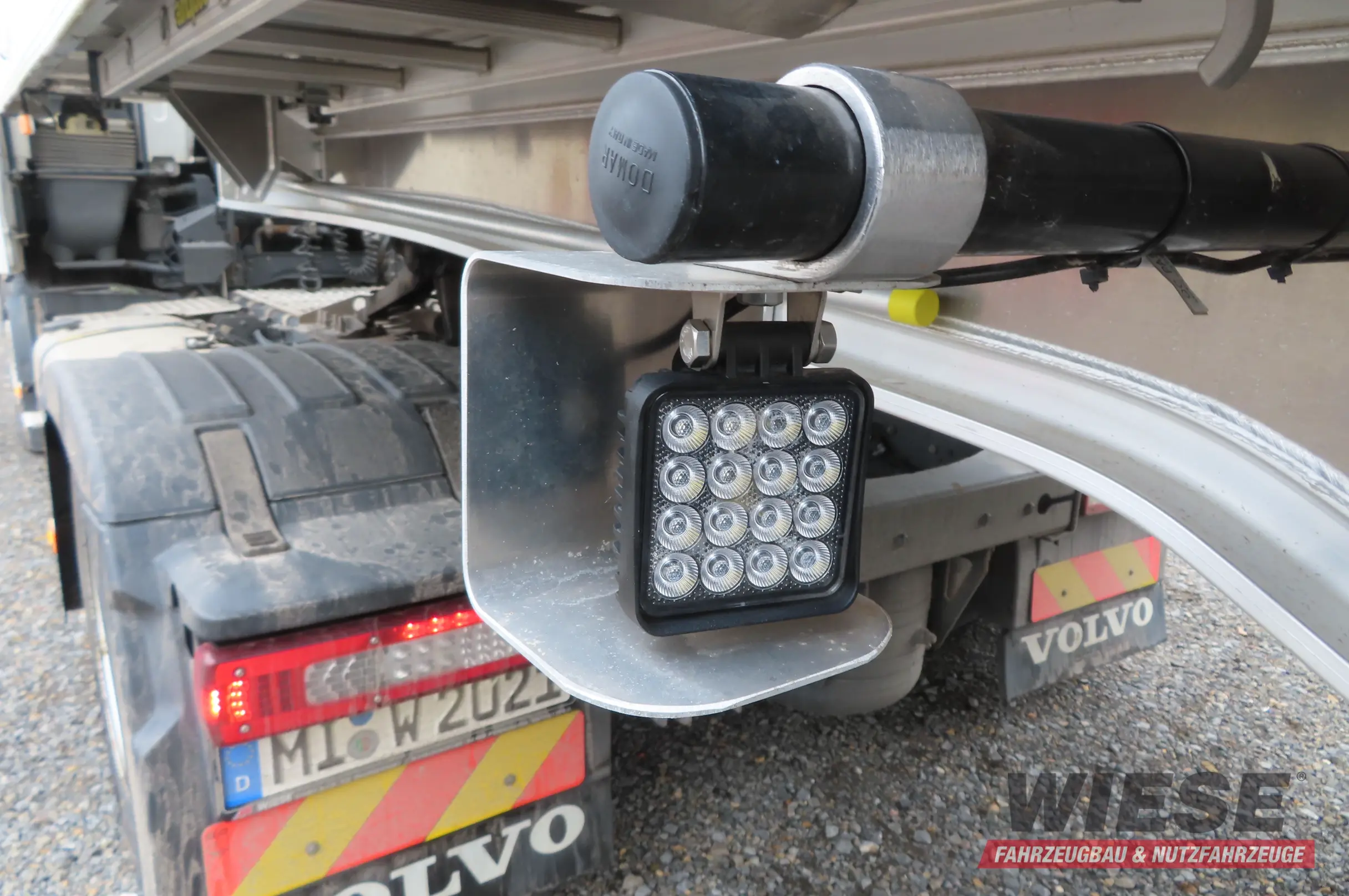 Benalu Benalu Agriliner 9500 H 2200 52m³