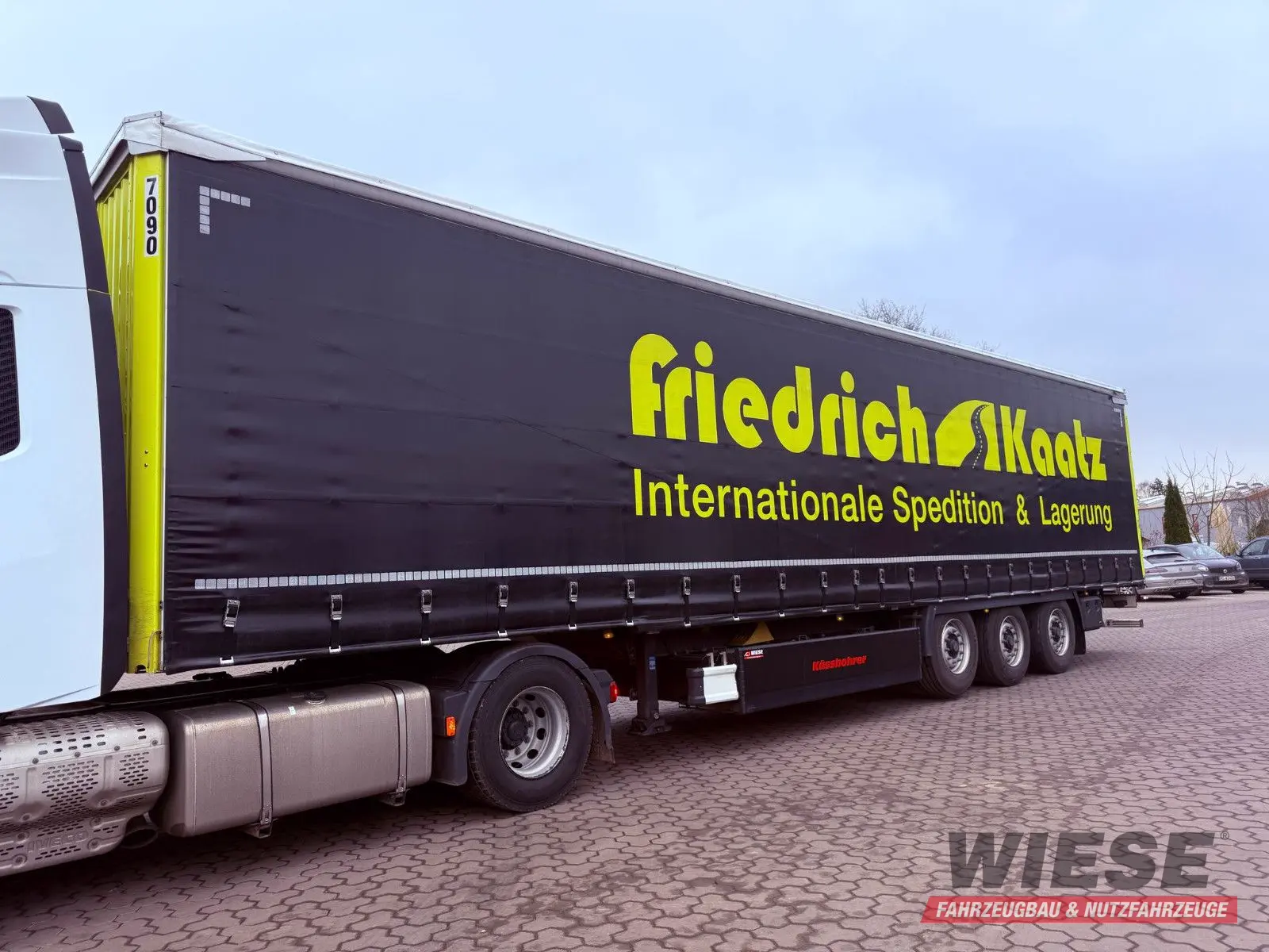 Kässbohrer Schiebeplanen Auflieger Neuwertig Vollausstattun